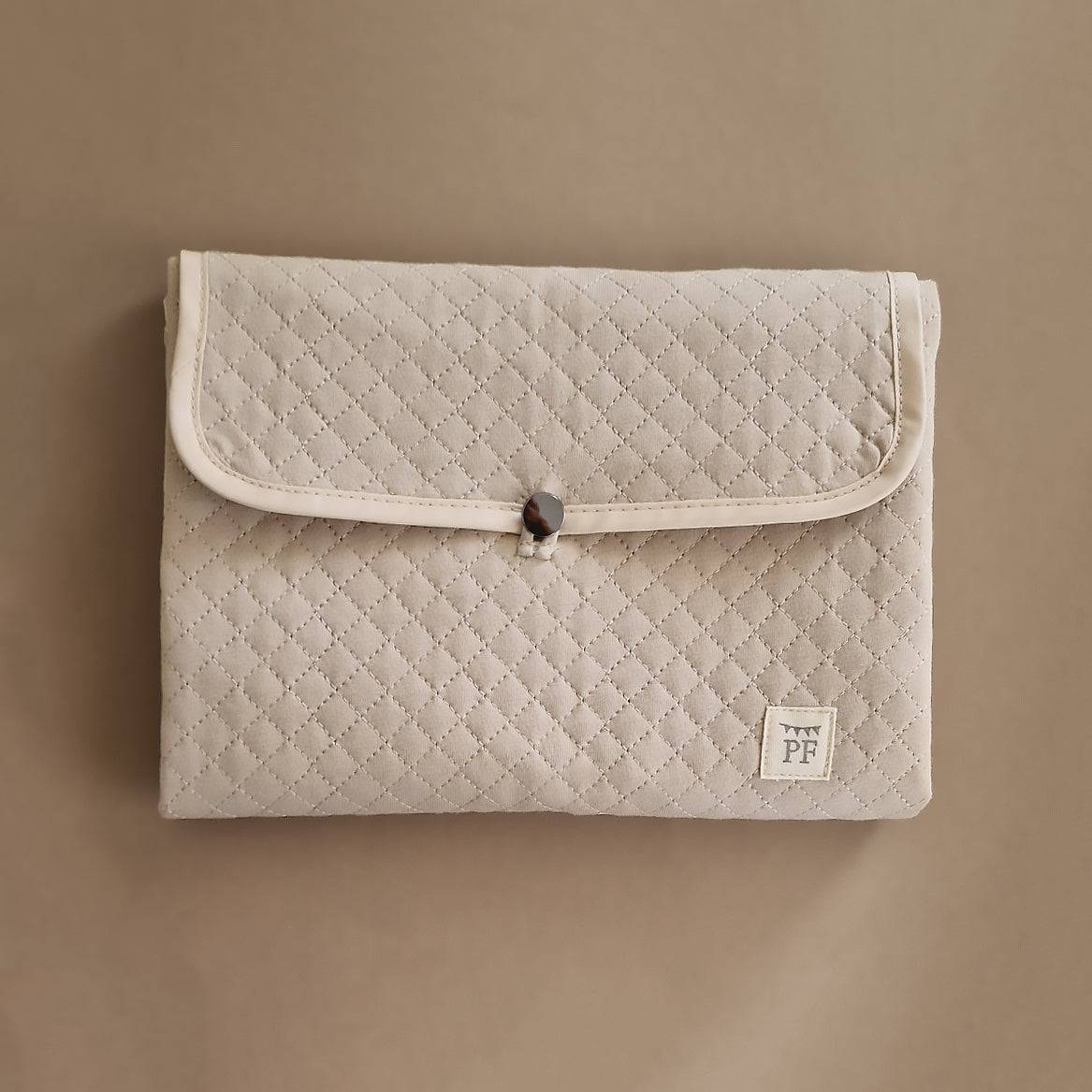 Quilted Changing Mat - Oatmeal | Petit Filippe