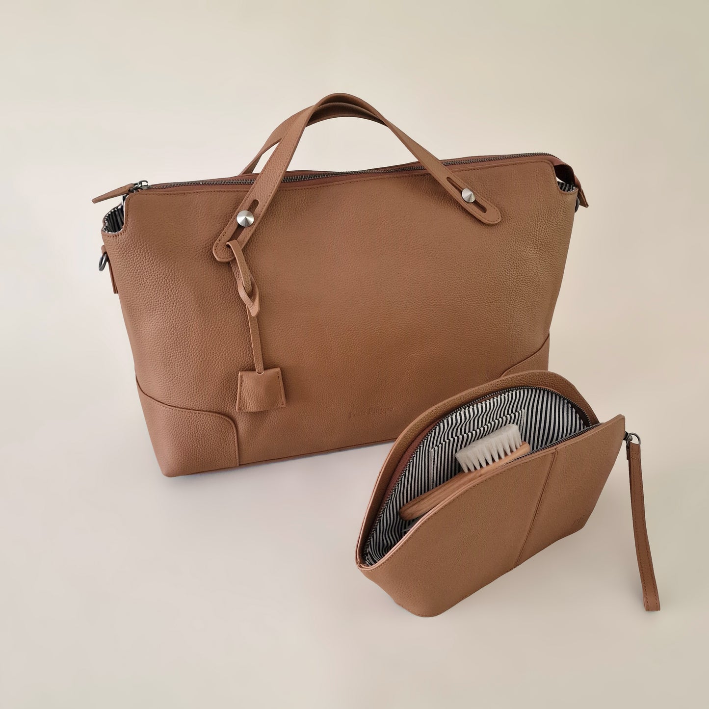 The Timeless Leather Pouch - Tan / Graphite - Petit Filippe