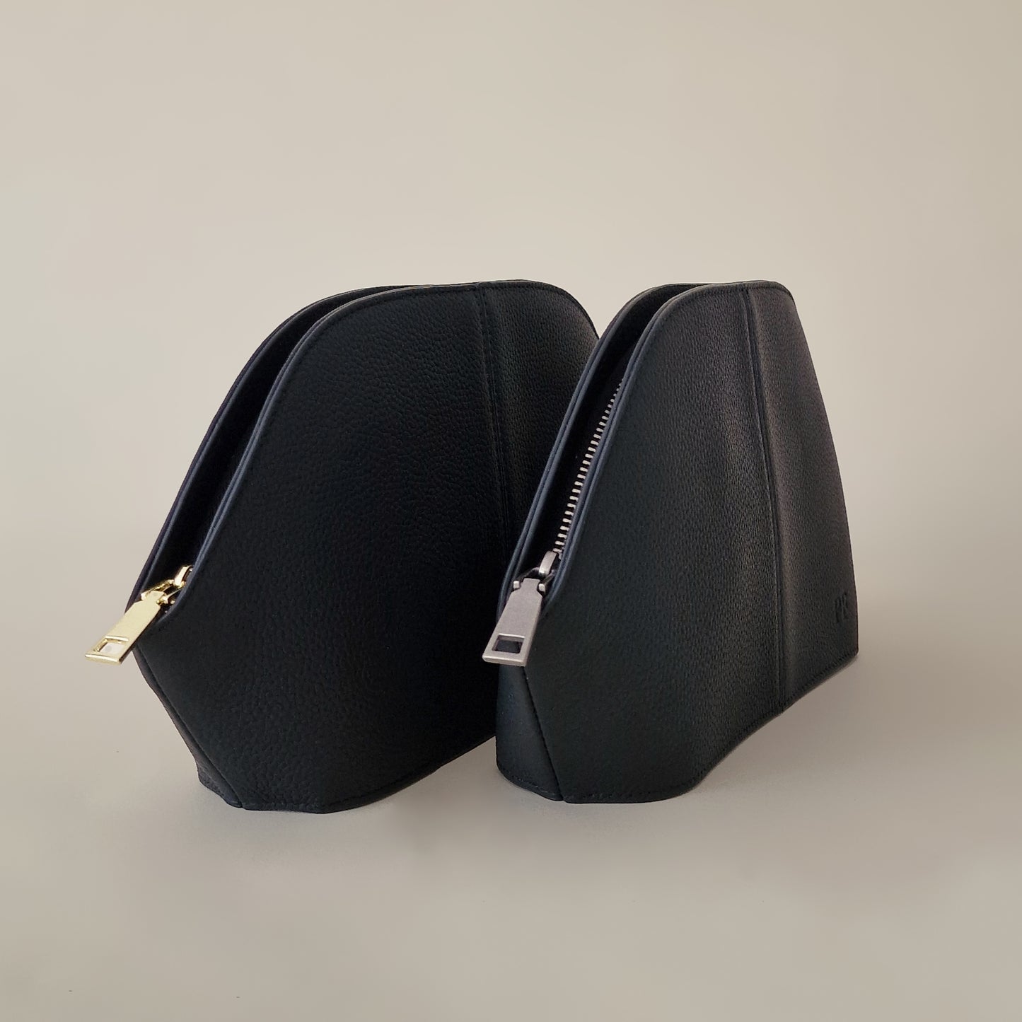 The Timeless Leather Pouch - Black / Graphite - Petit Filippe