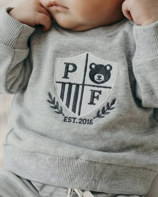 Sweatshirt - Varsity Crest - Grey - Petit Filippe