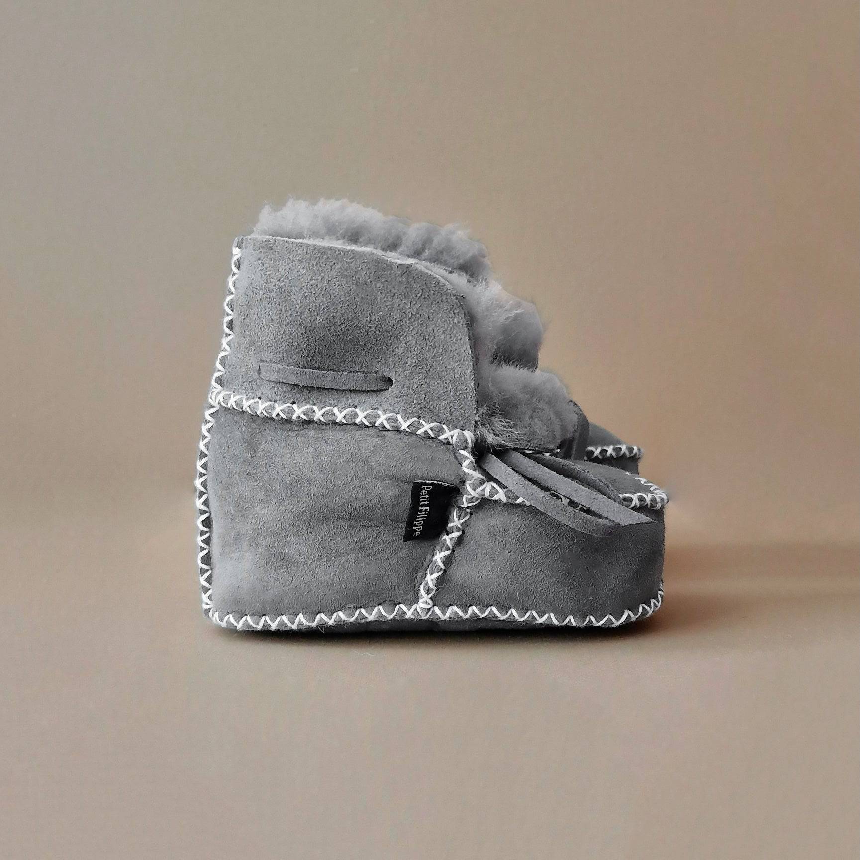 Baby Lammy Booties Grey – Petit Filippe - Main Image