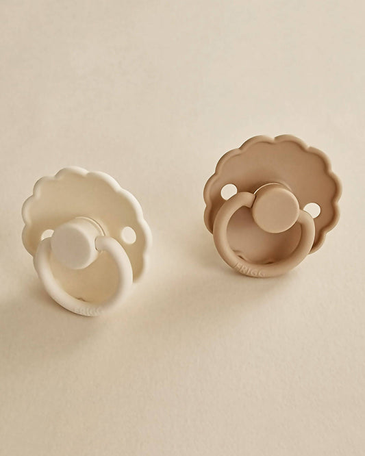 Frigg Pacifier Daisy - 2 Pack - Cream & Croissant - Petit Filippe