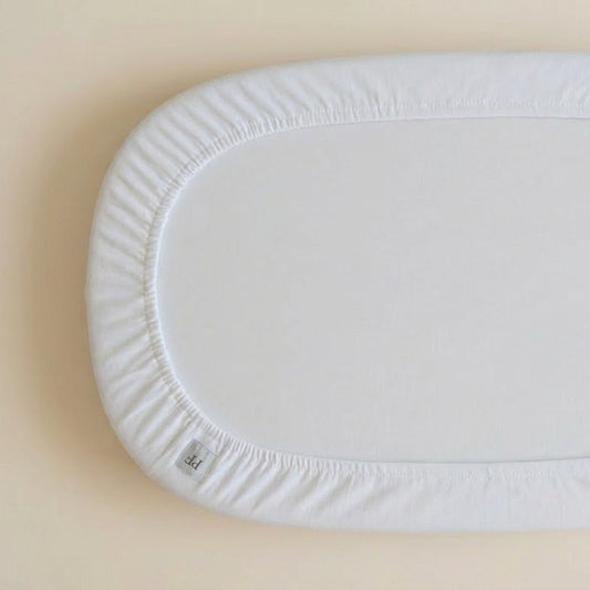 76 x 43 cm - Linen Fitted Sheet to fit our Moses Basket Mattress - White