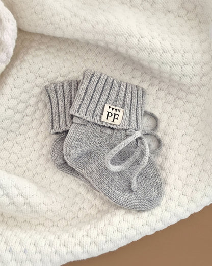 Cotton Newborn Booties - Grey - Petit Filippe