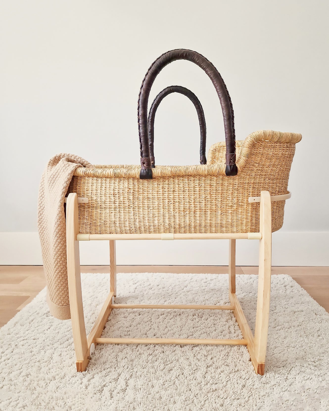 Rocking Moses Basket Stand - Natural - Petit Filippe