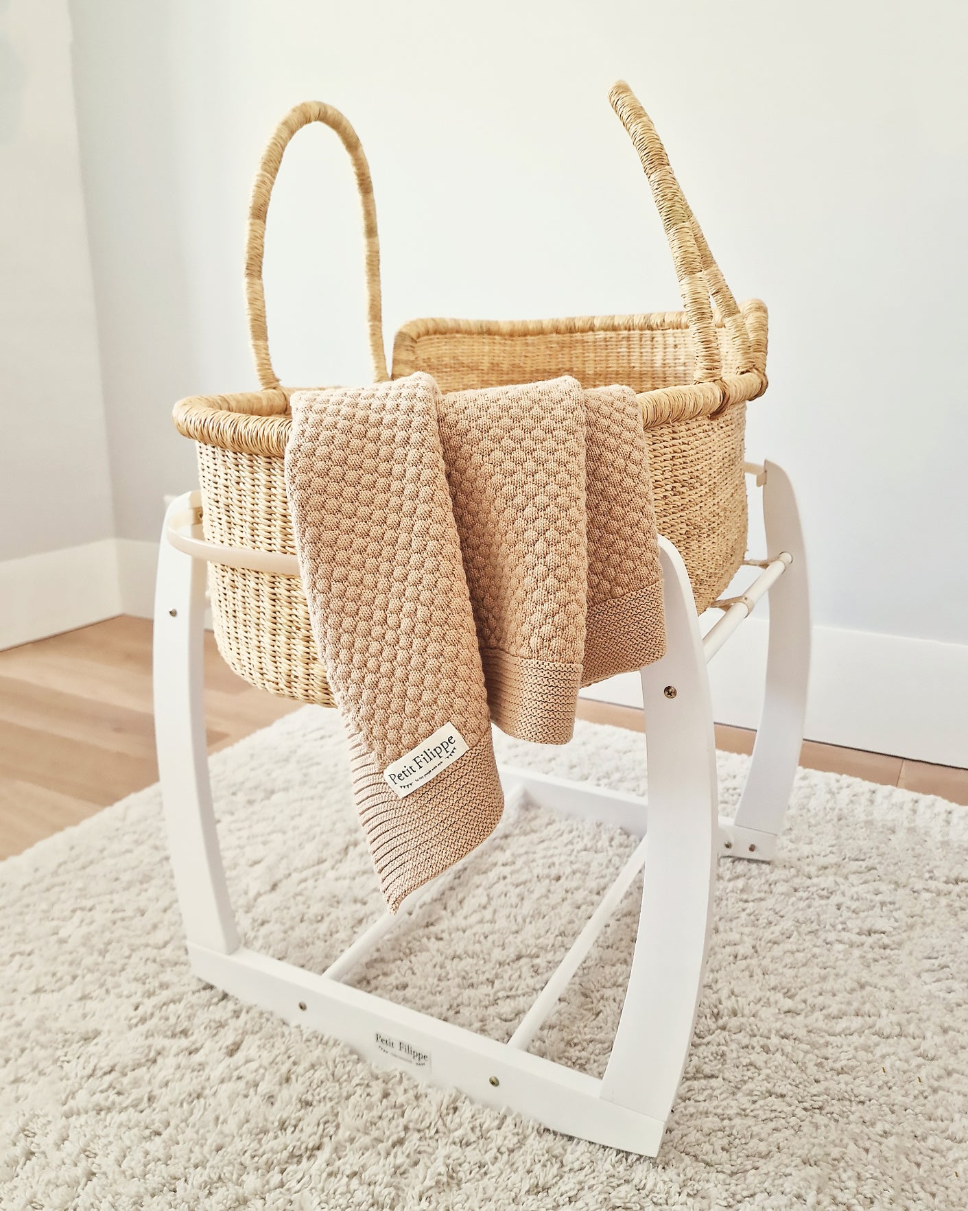 Rocking Moses Basket Stand - White - Petit Filippe
