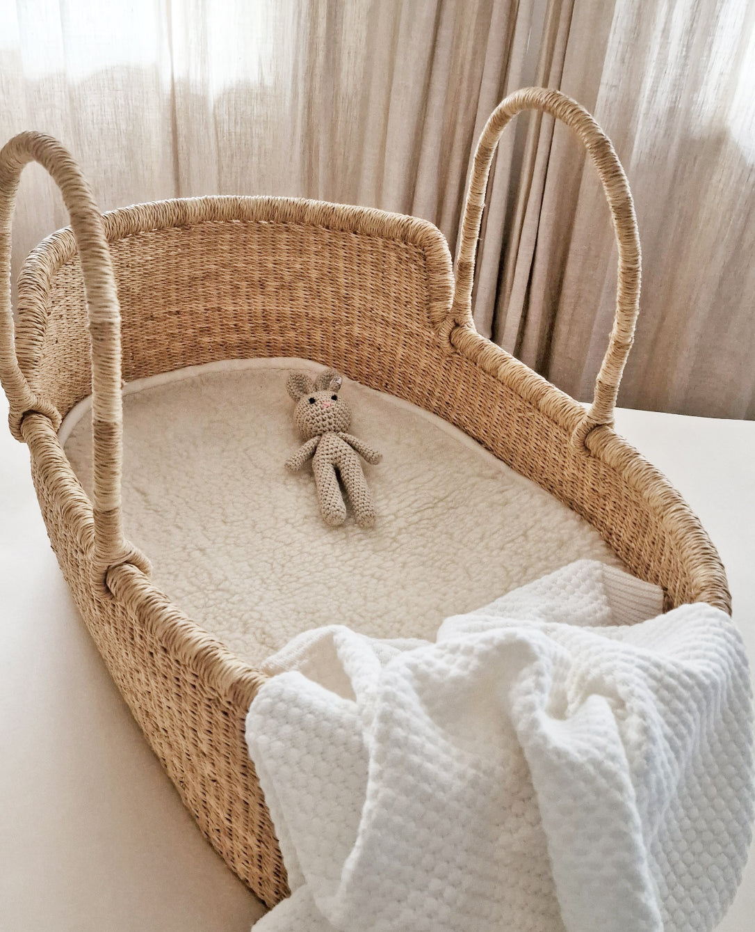 Merino Wool Underlay - Moses Basket size - Petit Filippe
