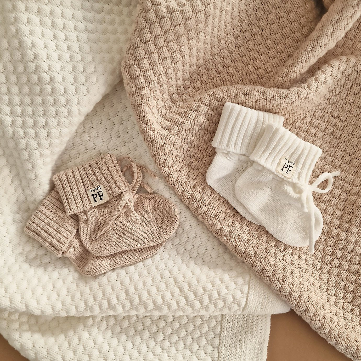 Cotton Newborn Booties - Oatmeal - Petit Filippe