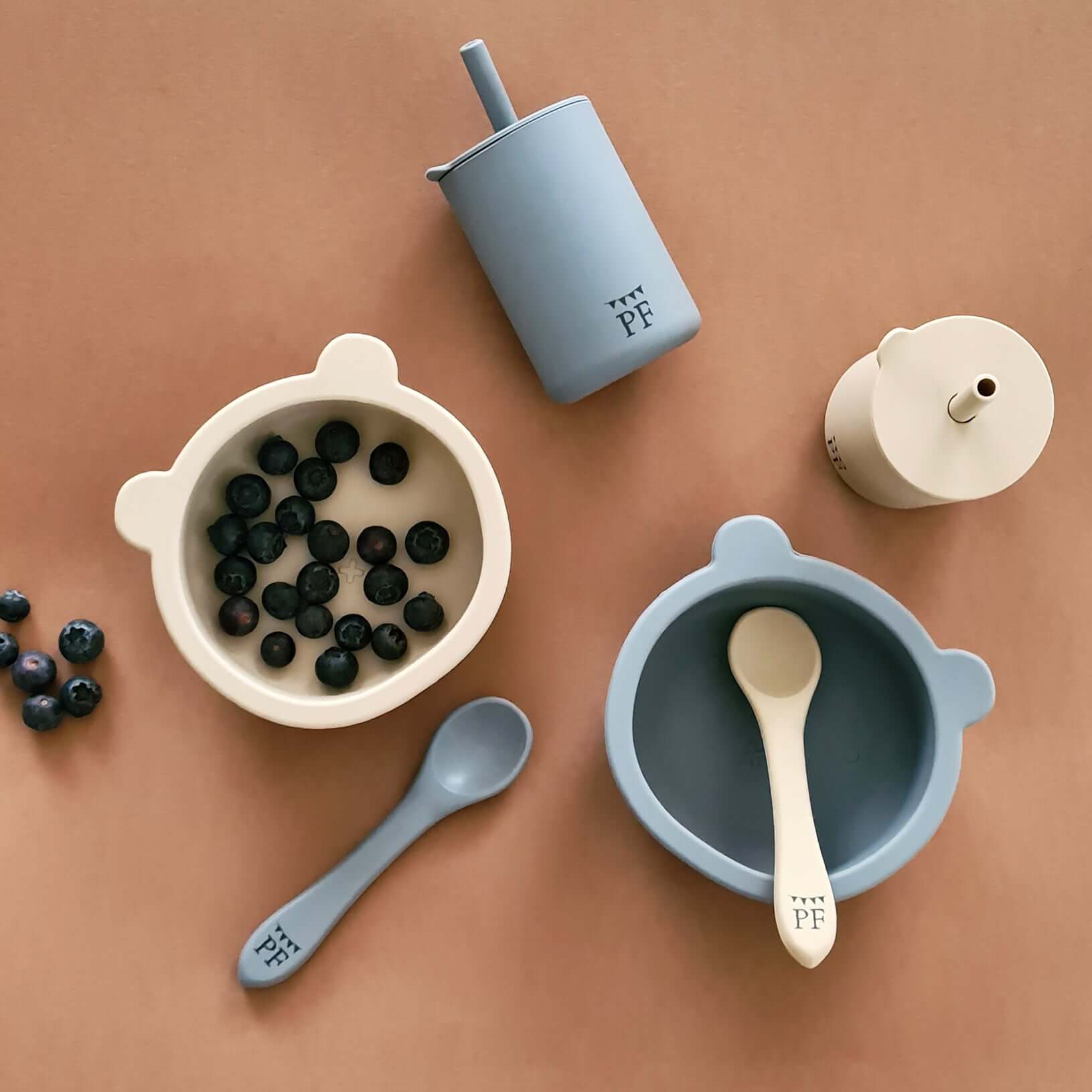 Silicone Bear Bowl & Spoon - Misty - Petit Filippe