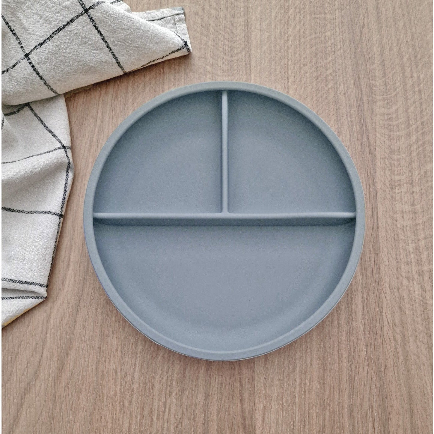 Silicone Divided Plate with suction base - Misty - Petit Filippe