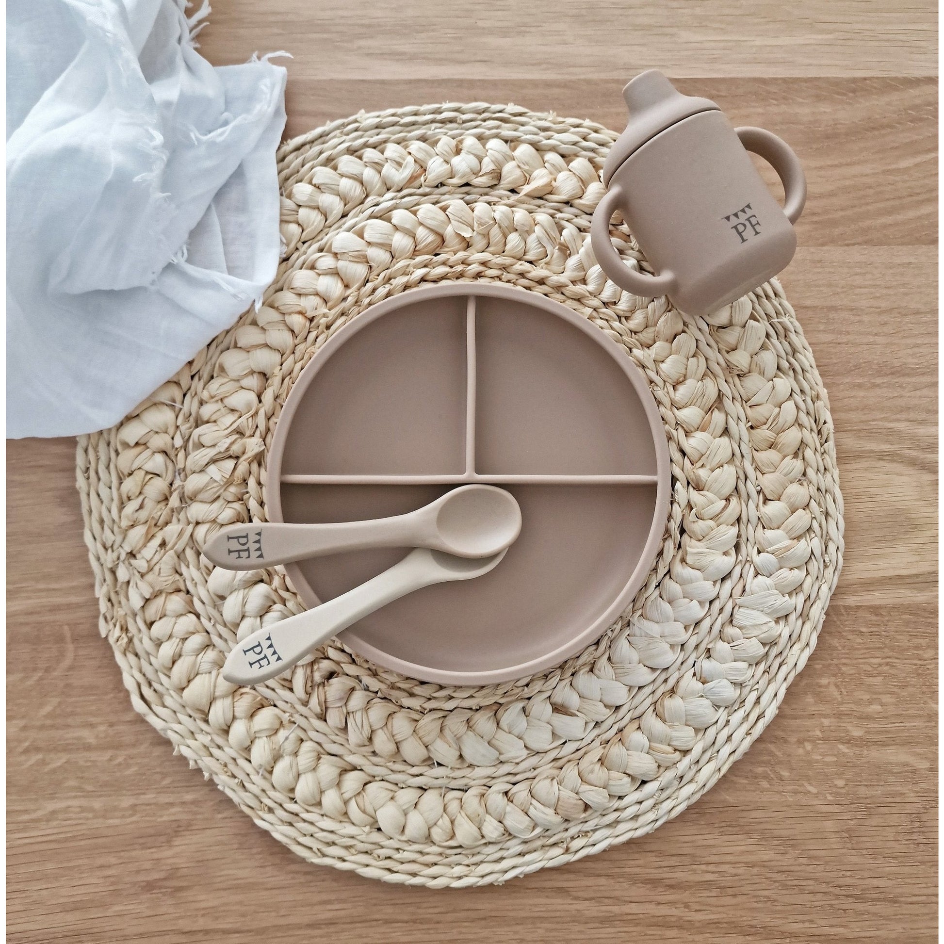 Silicone Divided Plate with suction base - Taupe - Petit Filippe